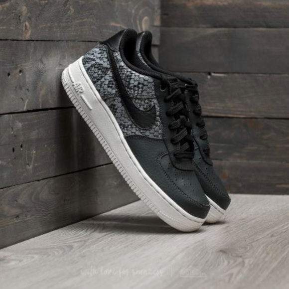 Nike Shoes - NWT Nike Air Force 1 LV8 SE Anthracite W AUTHENTIC